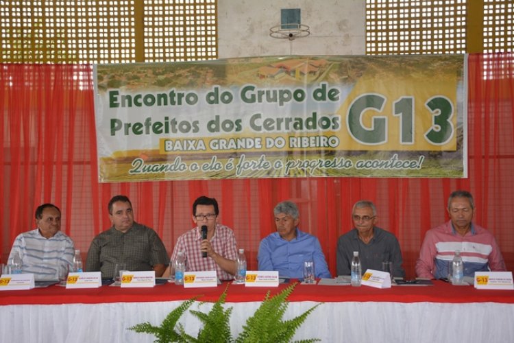 Baixa Grande do Ribeiro sedia encontro dos municípios do G13