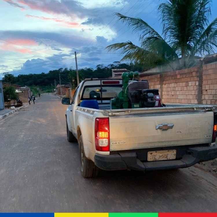 Secretaria Municipal de Saúde utiliza carro fumacê para combater a dengue em Baixa Grande do Ribeiro