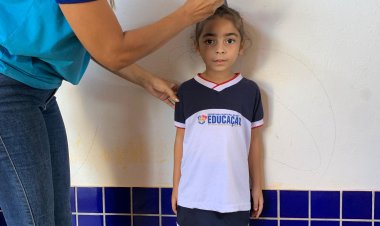 PROGRAMA SAÚDE NA ESCOLA: Prefeitura realiza a ANTROPOMETRIA (medicação de peso e altura - IMC) dos alunos da rede municipal de ensino