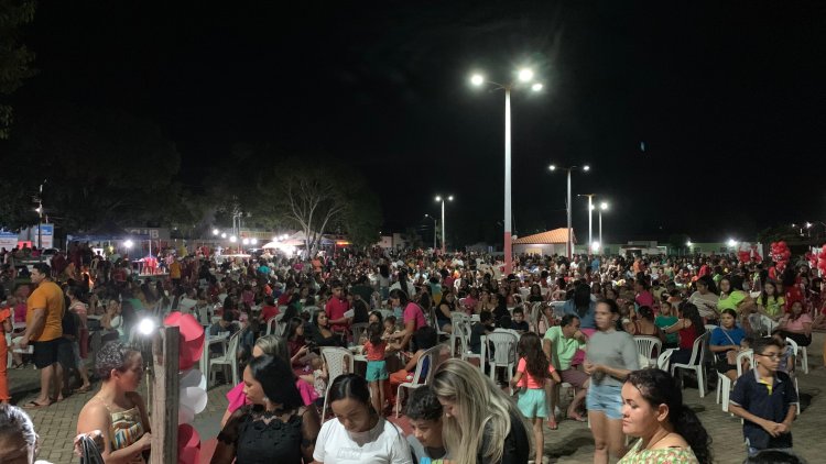 ESCOLAS MUNICIPAIS EM PARCERIA COM A SECRETARIA MUNICIPAL DE EDUCAÇÃO REALIZAM GRANDE BINGO EM COMEMORAÇÃO AO DIA DAS MÃES