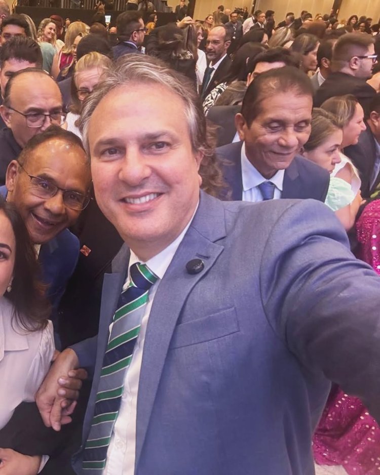 SECRETARIA MUNICIPAL DE EDUCAÇÃO RECEBE PRÊMIO SELO OURO EM BRASÍLIA PELO GOVERNO FEDERAL