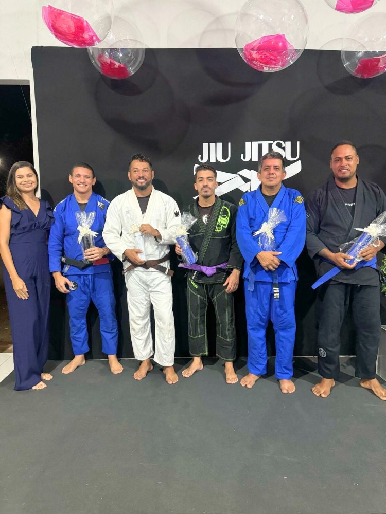 Jiu-Jitsu e Superação: Cerimônia Celebra Conquistas e Dedicação ao Esporte em Baixa Grande do Ribeiro